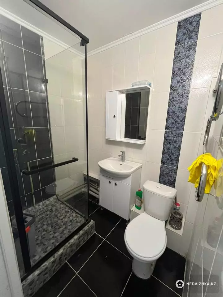 1-комнатная квартира, этаж 1 из 4, 32 м², На длительный срок, фотография 3