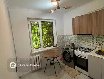 1-комнатная квартира, этаж 1 из 4, 32 м², На длительный срок, миниатюра 8