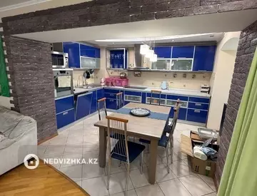 4-комнатная квартира, этаж 4 из 9, 125 м²