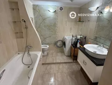 4-комнатная квартира, этаж 4 из 9, 125 м²