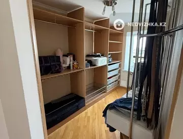 4-комнатная квартира, этаж 4 из 9, 125 м², миниатюра 10