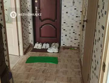 1-комнатная квартира, этаж 3 из 5, 35 м²