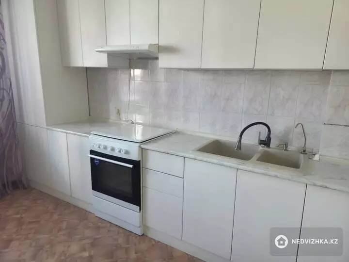 1-комнатная квартира, этаж 5 из 9, 38 м², фотография 3