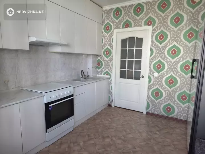 1-комнатная квартира, этаж 5 из 9, 38 м², фотография 2