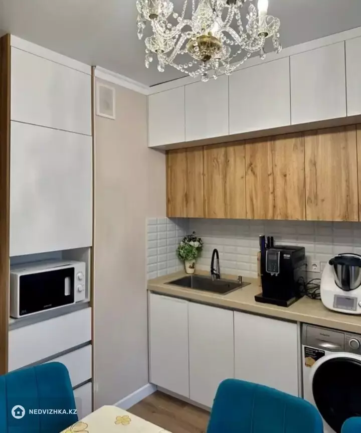 2-комнатная квартира, этаж 11 из 12, 75 м², фотография 2
