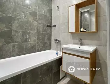 2-комнатная квартира, этаж 11 из 12, 75 м², миниатюра 10