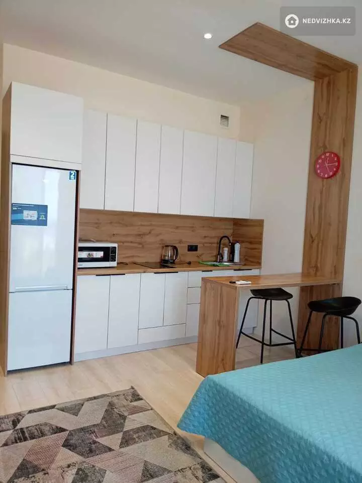 1-комнатная квартира, этаж 5 из 2, 40 м², Посуточно, фотография 3