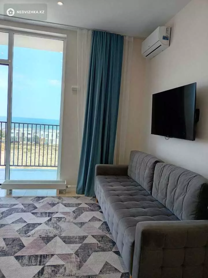 1-комнатная квартира, этаж 5 из 2, 40 м², Посуточно, фотография 2