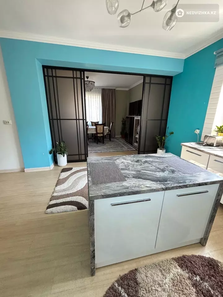 5-комнатный дом, 8 соток, 125 м²