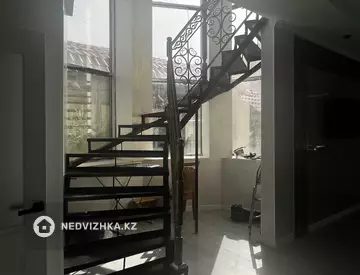 6-комнатный дом, 10 соток, 250 м², миниатюра 12