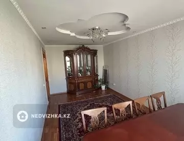 3-комнатная квартира, этаж 3 из 5, 63 м²