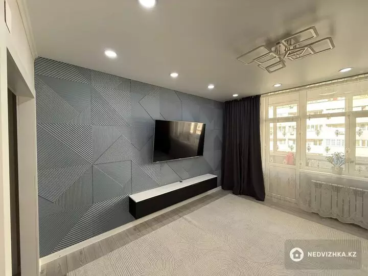 2-комнатная квартира, этаж 5 из 9, 70 м², фотография 2