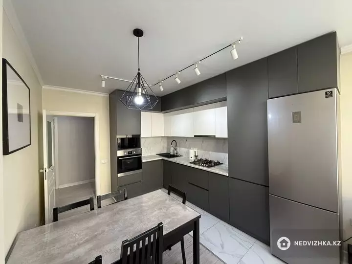 2-комнатная квартира, этаж 5 из 9, 70 м², фотография 3