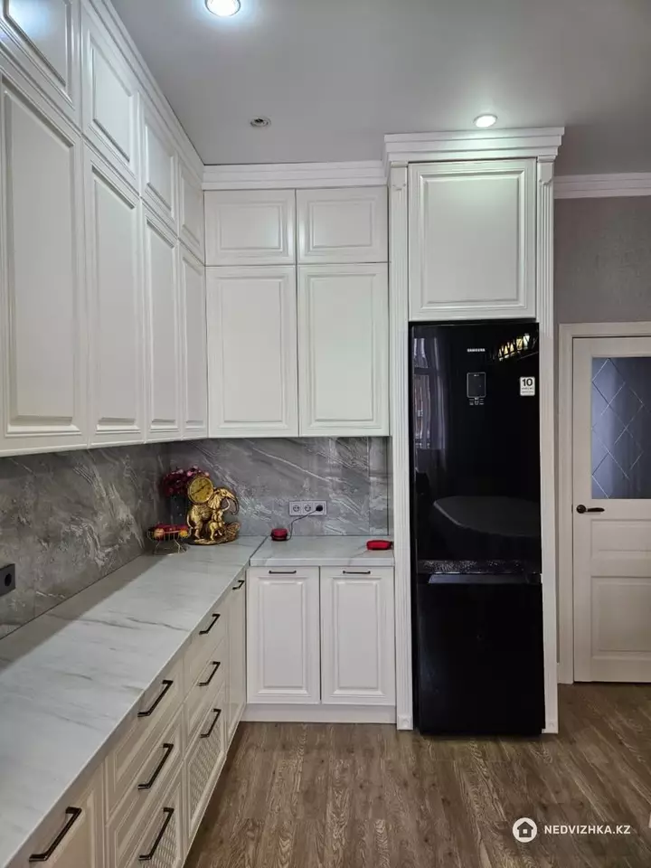 4-комнатная квартира, этаж 10 из 24, 120 м², фотография 4