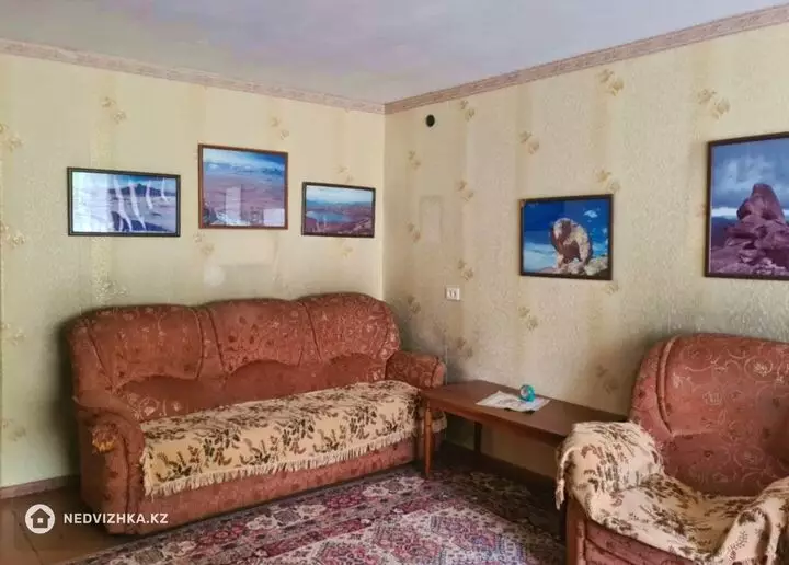 3-комнатная квартира, этаж 3 из 5, 61 м², фотография 4