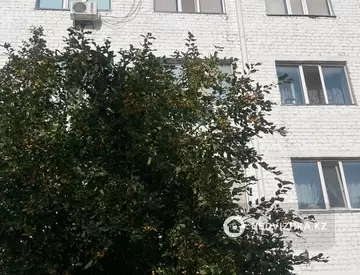 2-комнатная квартира, этаж 4 из 5, 54 м²