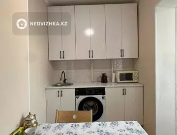 1-комнатная квартира, этаж 3 из 5, 39 м²