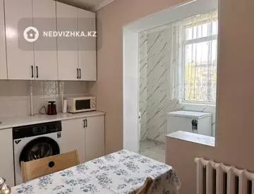 1-комнатная квартира, этаж 3 из 5, 39 м²
