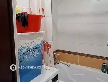 2-комнатная квартира, этаж 4 из 5, 48 м², миниатюра 6
