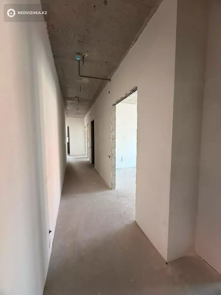 4-комнатная квартира, этаж 6 из 17, 113 м², фотография 5