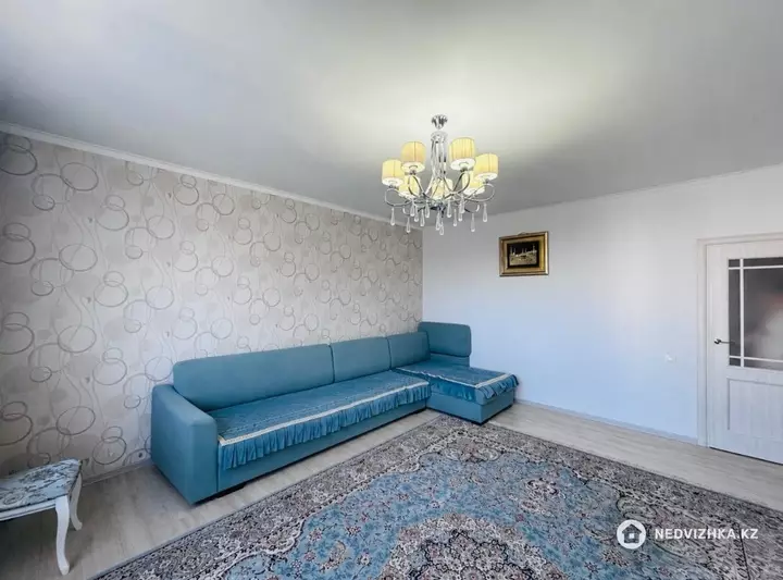 3-комнатная квартира, этаж 15 из 17, 86 м², фотография 5
