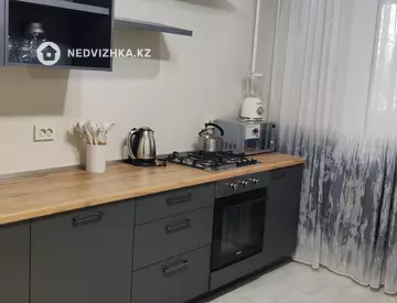 1-комнатная квартира, этаж 2 из 9, 40 м²