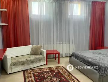 3-комнатная квартира, этаж 22 из 22, 83 м², миниатюра 1