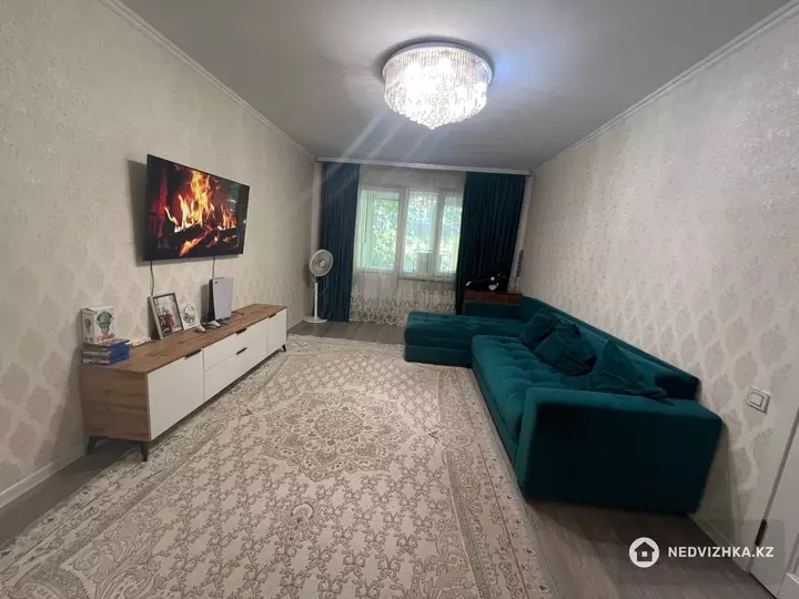 3-комнатная квартира, этаж 2 из 9, 105 м², фотография 2