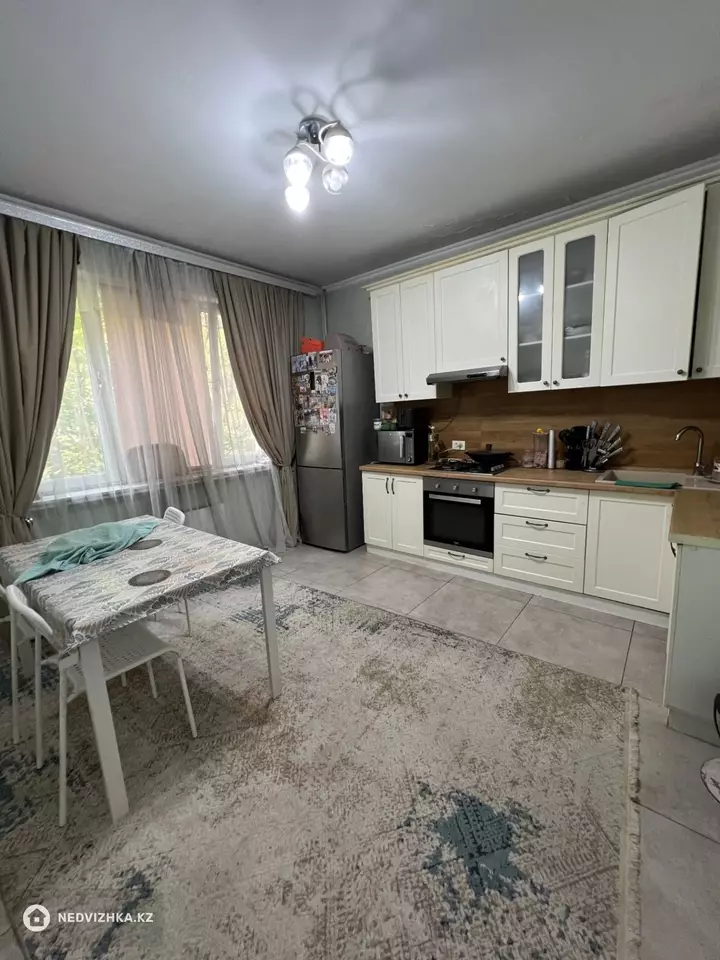 3-комнатная квартира, этаж 2 из 9, 105 м², фотография 3