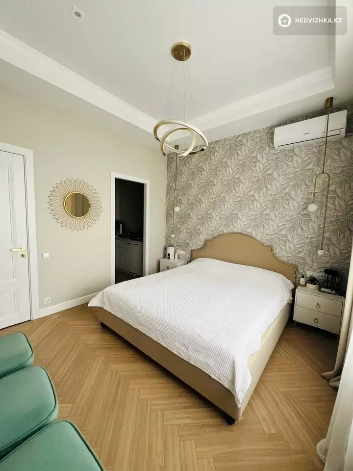 3-комнатная квартира, этаж 12 из 12, 105 м², фотография 2