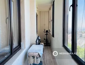 4-комнатная квартира, этаж 2 из 3, 130 м², миниатюра 7