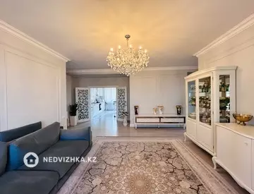 4-комнатная квартира, этаж 2 из 3, 130 м², миниатюра 10