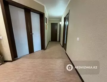3-комнатная квартира, этаж 3 из 5, 81 м², миниатюра 9