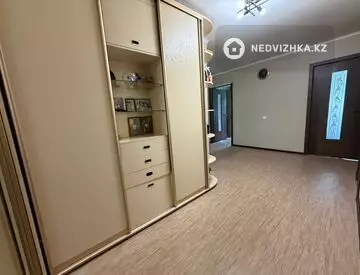 3-комнатная квартира, этаж 3 из 5, 81 м², миниатюра 11
