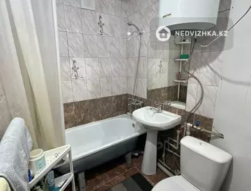 3-комнатная квартира, этаж 3 из 5, 57 м², миниатюра 1