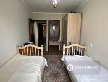 3-комнатная квартира, этаж 3 из 5, 57 м², миниатюра 6