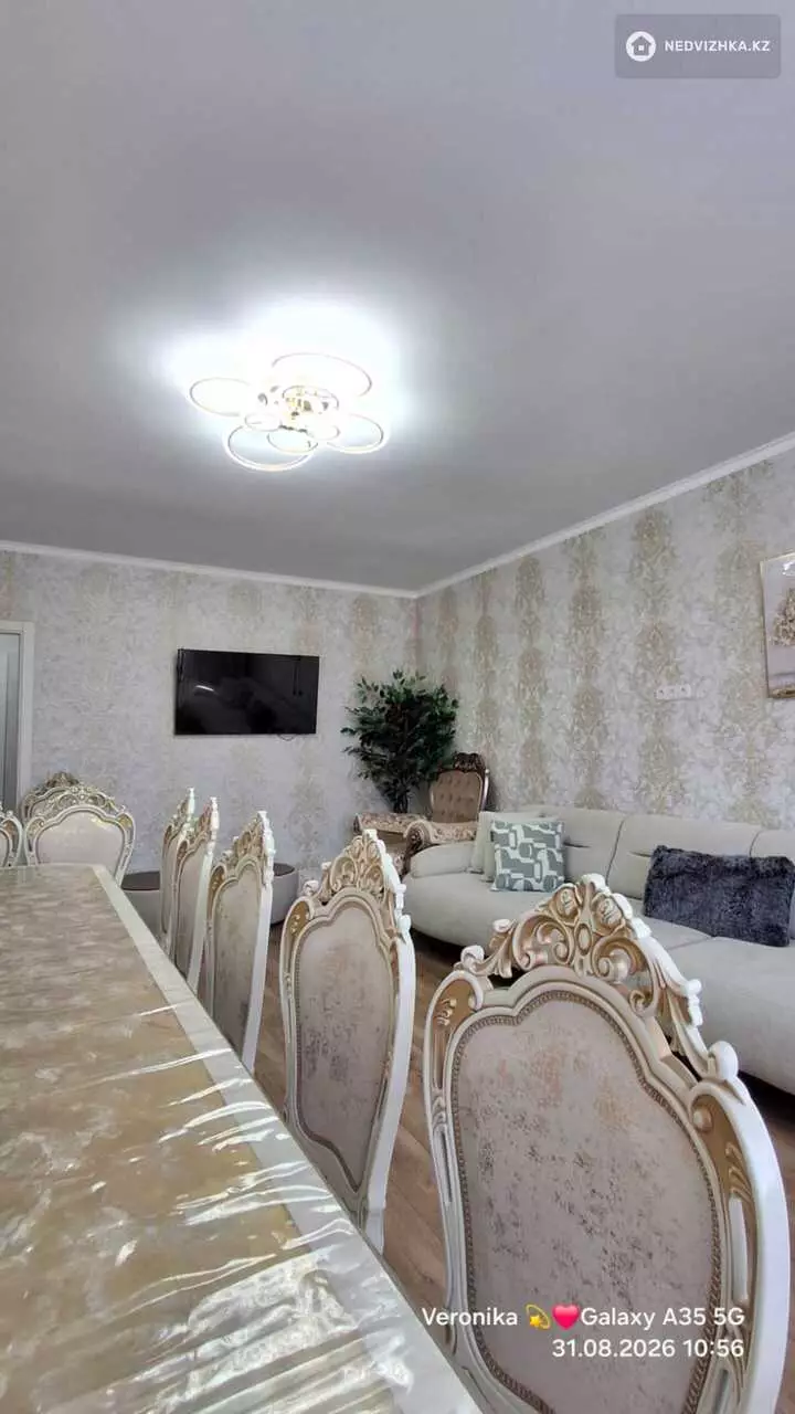 1-комнатная квартира, этаж 3 из 5, 52 м², фотография 2
