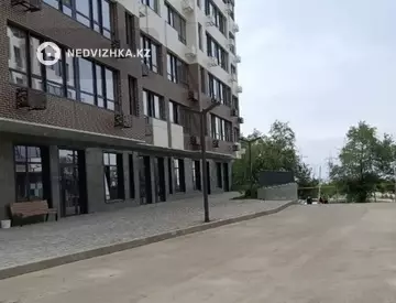 3-комнатная квартира, этаж 2 из 7, 72 м², миниатюра 3