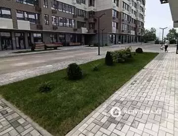 3-комнатная квартира, этаж 2 из 7, 72 м², миниатюра 2