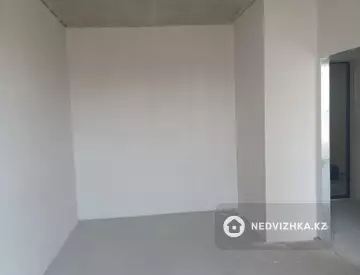 1-комнатная квартира, этаж 1 из 4, 37 м²