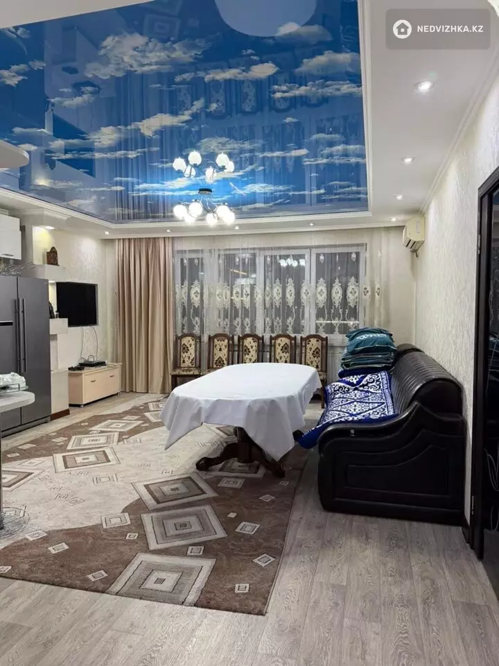 2-комнатная квартира, этаж 13 из 21, 64 м², фотография 3