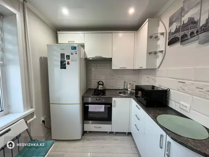 1-комнатная квартира, этаж 4 из 5, 30 м², фотография 3