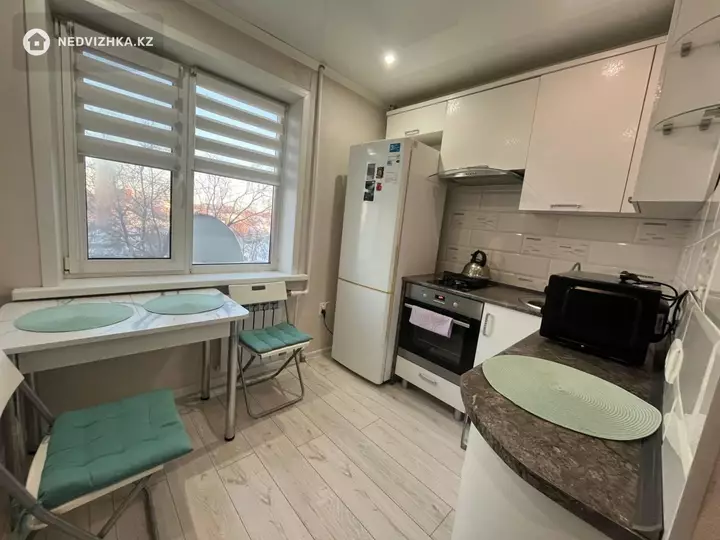 1-комнатная квартира, этаж 4 из 5, 30 м²
