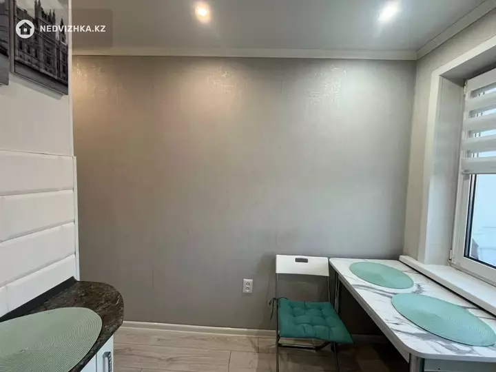 1-комнатная квартира, этаж 4 из 5, 30 м², фотография 5
