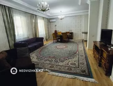 3-комнатная квартира, этаж 2 из 8, 124 м²