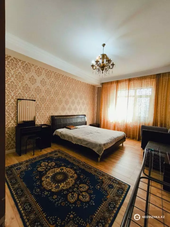 3-комнатная квартира, этаж 2 из 8, 124 м², 4-фотосурет