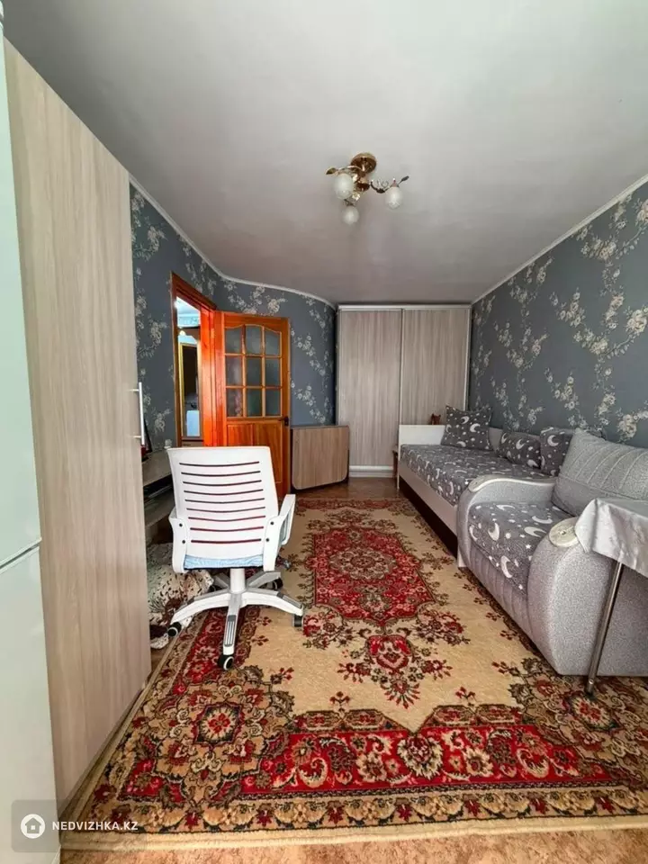 2-комнатная квартира, этаж 5 из 5, 48 м², фотография 4
