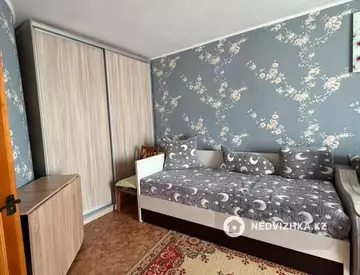 2-комнатная квартира, этаж 5 из 5, 48 м², миниатюра 3