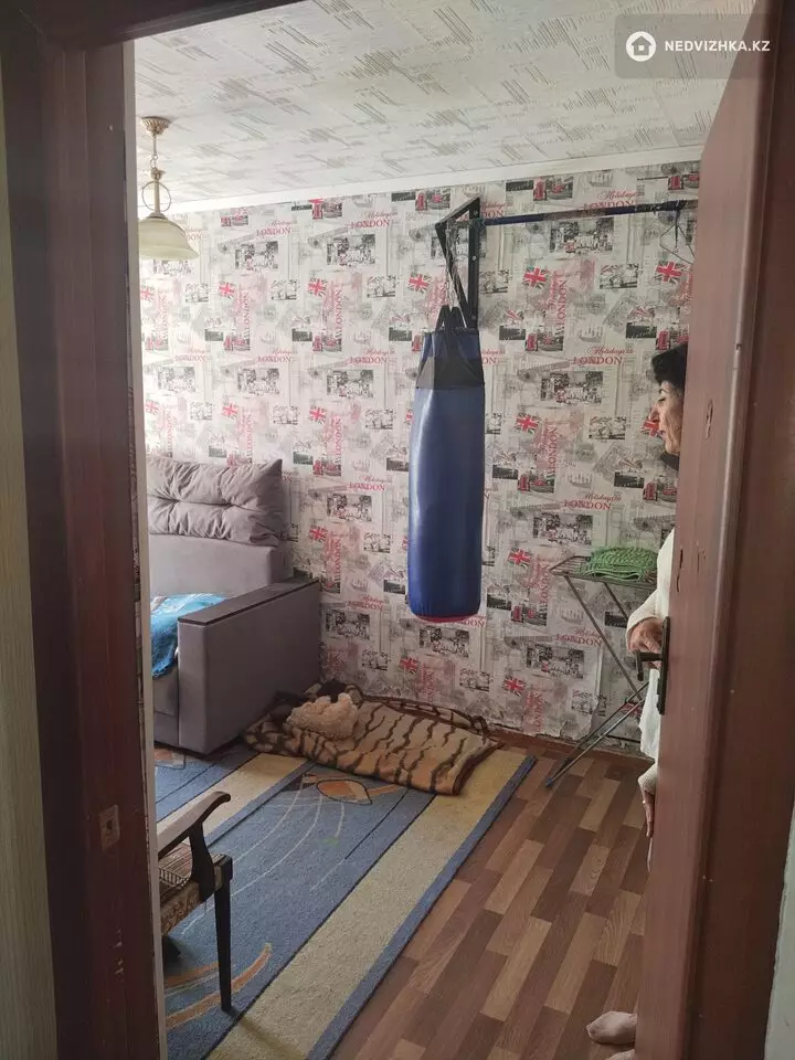 3-комнатная квартира, этаж 2 из 5, 59 м², фотография 3