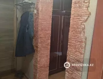 3-комнатная квартира, этаж 2 из 5, 59 м², миниатюра 9